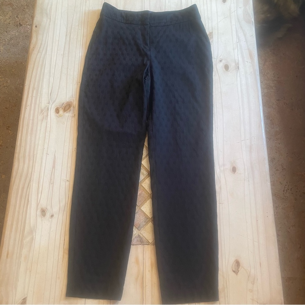 Peter Nygard Black on Black Textured Crop Pant NWOT